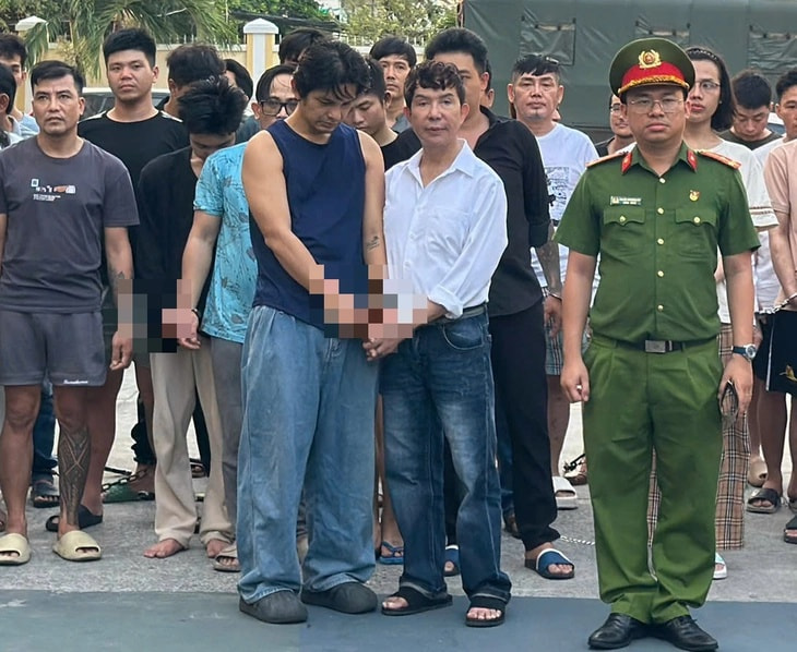 Sơn Ngọc Minh và Long Nhật đều bị bắt vì liên quan đến ma túy. Ảnh Công an cung cấp