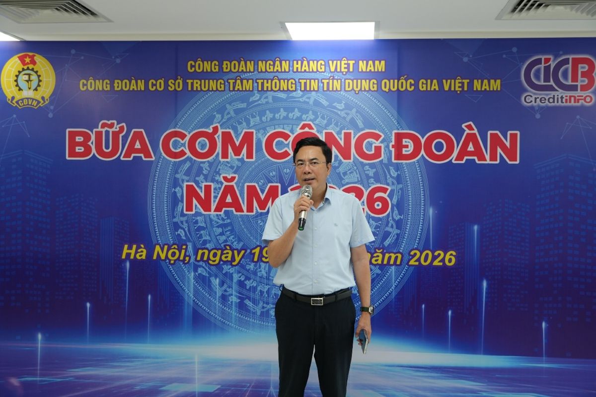 Ông Lê Anh Tuấn- Phó Tổng Giám đốc, Chủ tịch Công đoàn CIC phát biểu khai mạc Chương trình. Ảnh: CIC