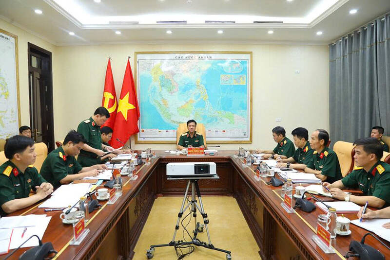 Toàn cảnh 