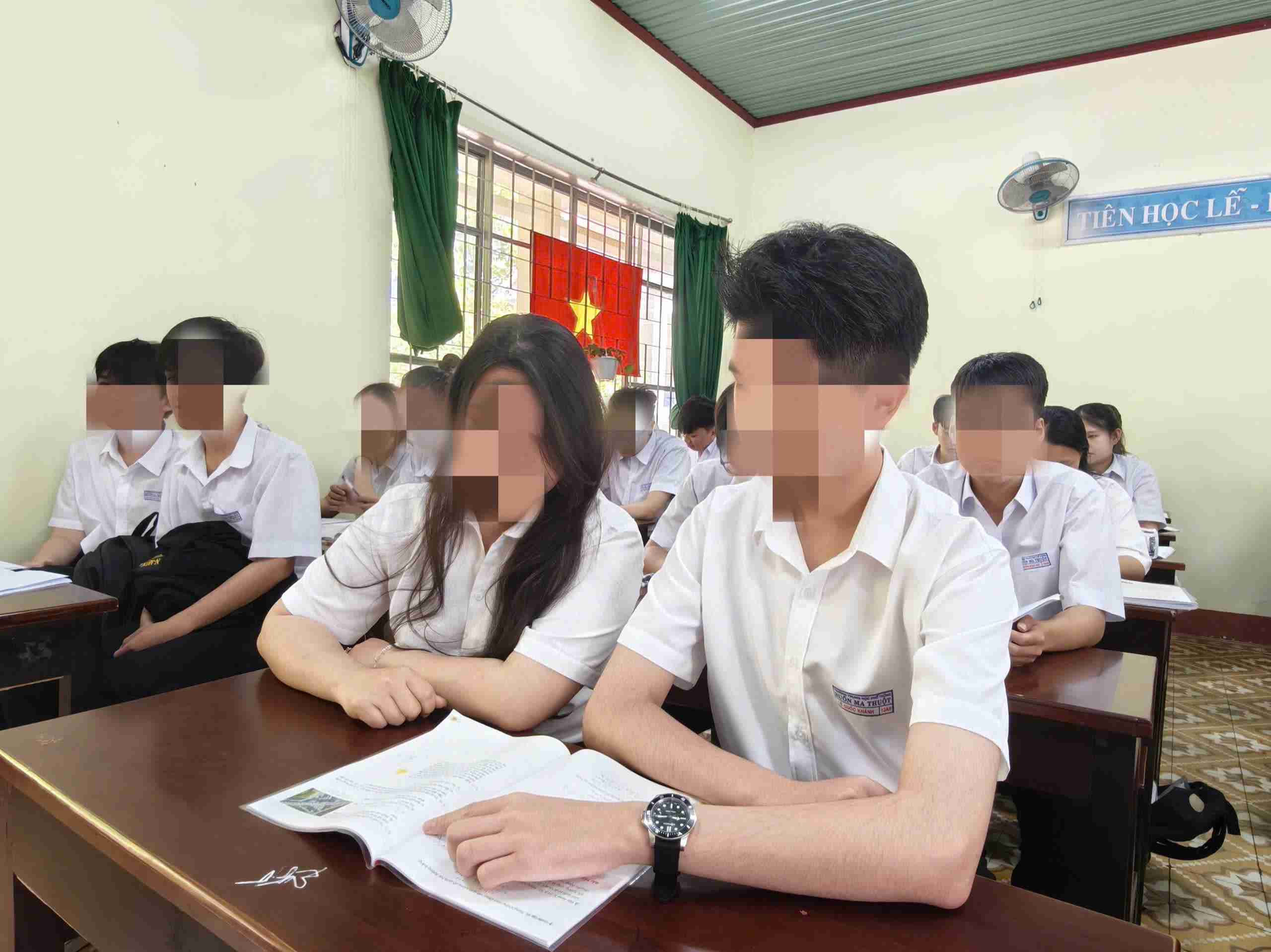 In the 2026 - 2027 school year, the whole province has 85 public high schools enrolling nearly 37,000 10th grade students. Photo: Bao Trung