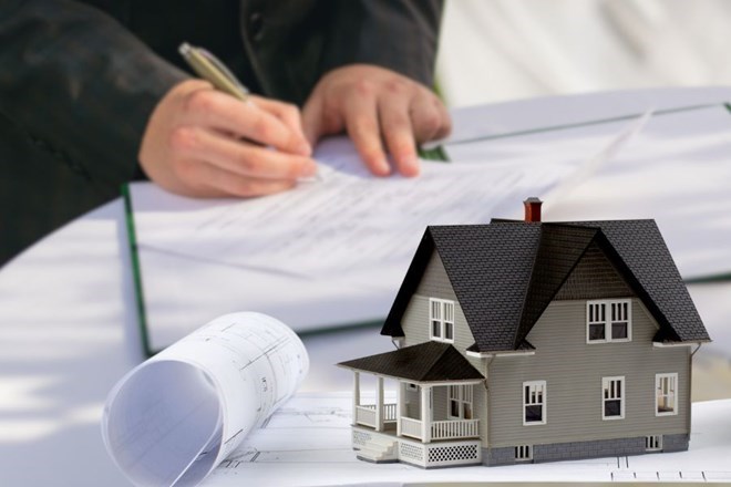 In case of individual houses, a construction permit must be issued for a maximum of 7 days. Photo: Nhu Ha