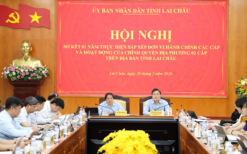 Lai Chau organizes a conference to summarize 1 year of implementing local government at 2 levels. Photo: Lai Chau Provincial People's Committee