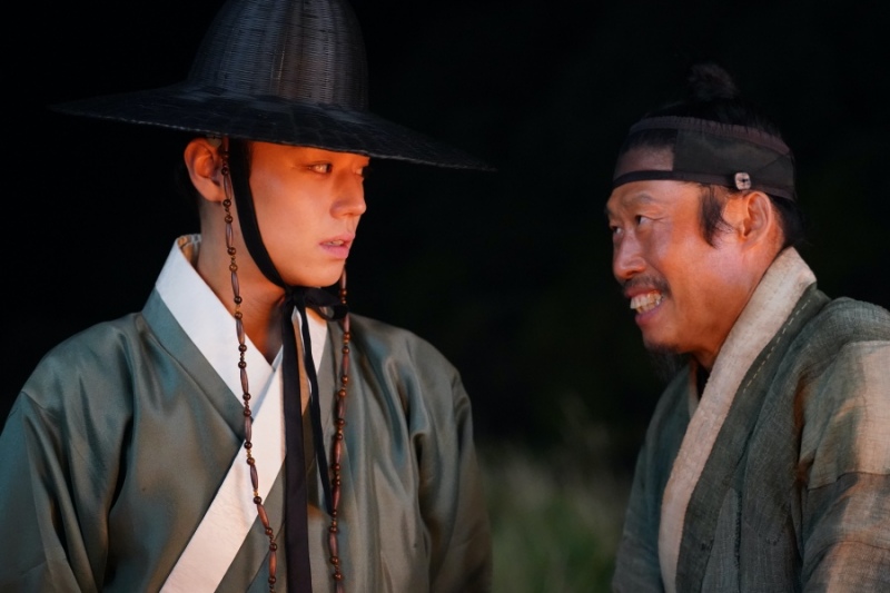 Actors Yoo Hae Jin, Park Ji Hoon. Photo: CJ