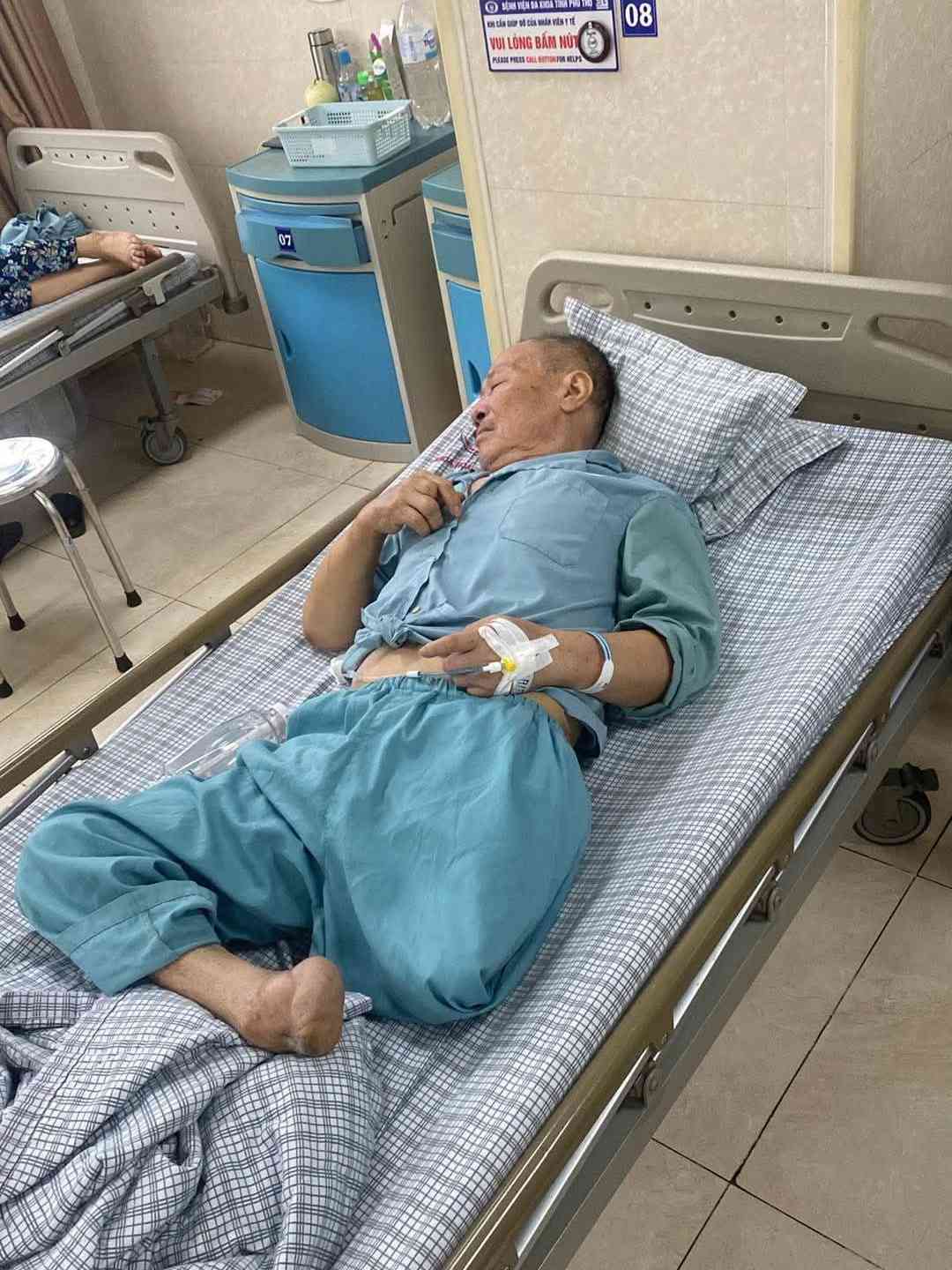 Ông Thành bị ung thư di căn giai đoạn cuối, đang điều trị tại bệnh viện. Ảnh: Gia đình cung cấp