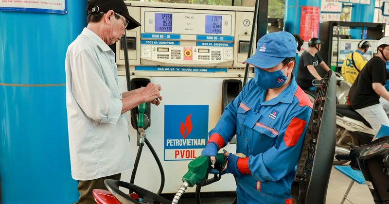 Giá xăng dầu tiếp tục giảm sâu hơn 3%