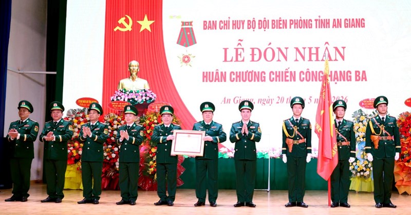 An Giang: Bộ đội Biên phòng nhận Huân chương Chiến công hạng Ba vì đấu tranh tội phạm