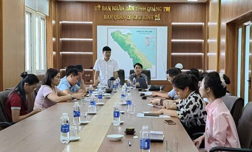 Quang Tri Provincial Labor Federation mobilizes to develop union members at Hon La Seaport Economic Zone. Photo: Quang Tri Trade Union