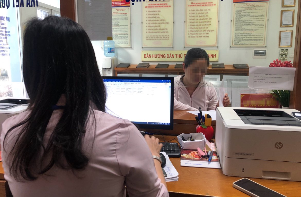 Leader position allowances for heads and deputy heads of professional departments under the commune-level People's Committee are calculated according to the base salary. Photo: Que Chi