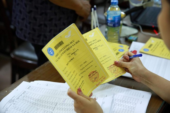 BHXH recommends preserving to receive a pension instead of withdrawing it once. Photo: Hai Nguyen