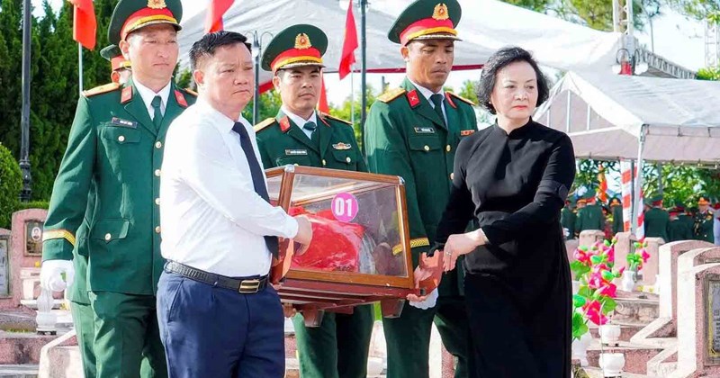 Nghệ An: Lễ an táng 80 liệt sĩ diễn ra trang trọng
