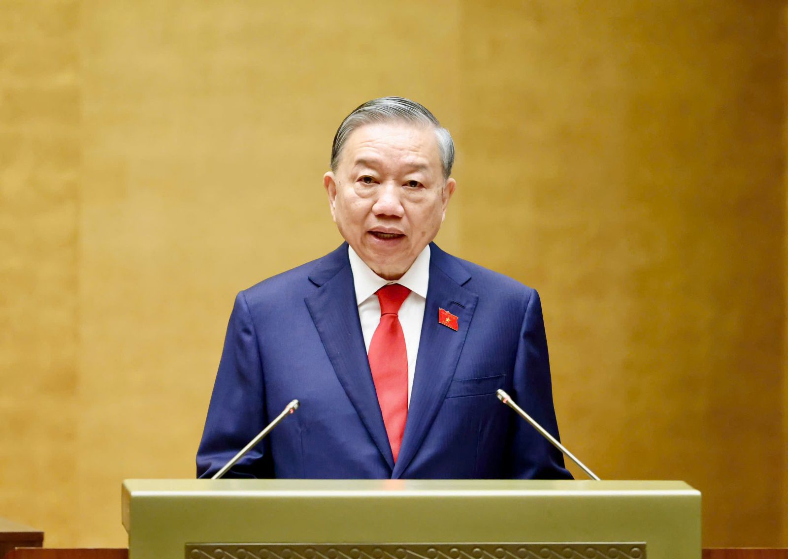 General Secretary and President To Lam sent Letters to compatriots, soldiers, and forces performing disaster prevention and control tasks on the occasion of the 80th anniversary of Vietnam's Traditional Day for Disaster Prevention and Control (May 22, 1946 - May 22, 2026). Photo: VNA