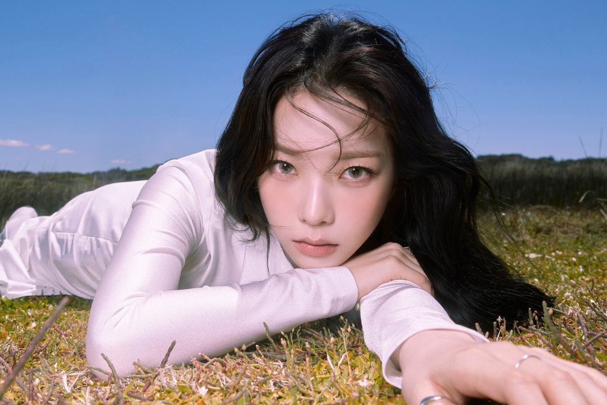 Female singer Karina of aespa group. Photo: cut from MV