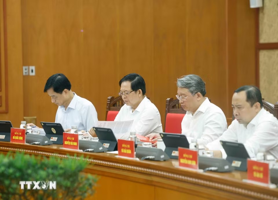 Các đại biểu tham dự cuộc làm việc. Ảnh: TTXVN