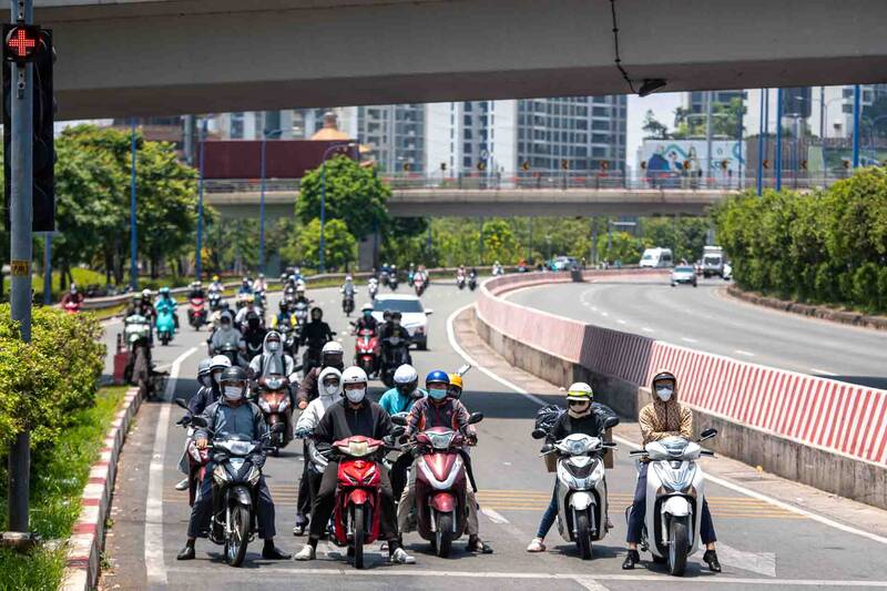 A new heat wave is about to take place in the South. Photo: Thai Bao