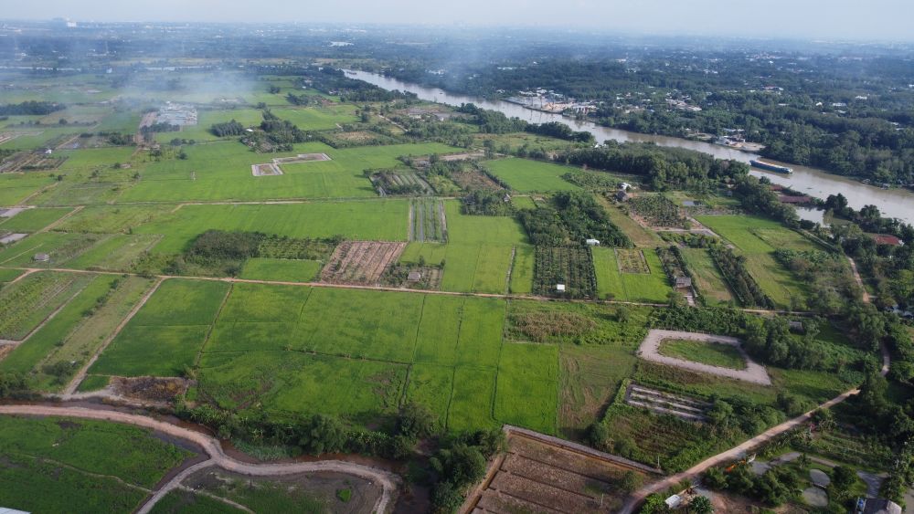 Phu An Ward is seeking people's opinions on the planning of the 268 ha urban area project. Photo: Dinh Trong
