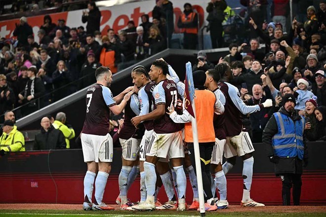 Aston Villa dưới thời Emery là tập thể đáng xem. Ảnh: AFP