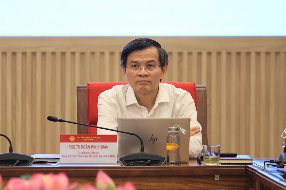 PGS.TS Đoàn Minh Huấn - Ủy viên Bộ Chính trị, Giám đốc Học viện Chính trị quốc gia Hồ Chí Minh. Ảnh: Trần Vương