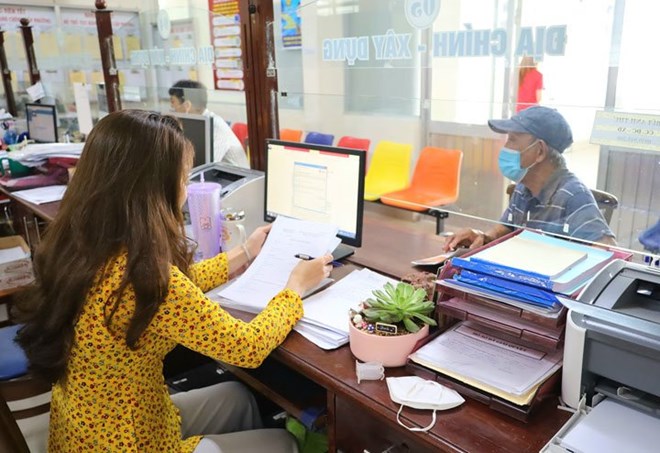 The Ministry of Home Affairs guides the recruitment of civil servants for non-specialized commune-level personnel. Photo: Yen Phuong