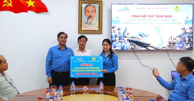 Công đoàn Đường sắt Việt Nam thăm hỏi công nhân tại Đà Nẵng