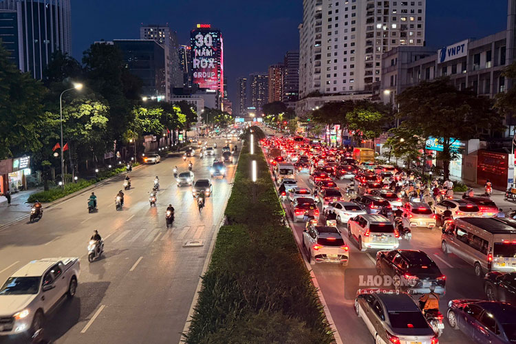 2 làn đường
