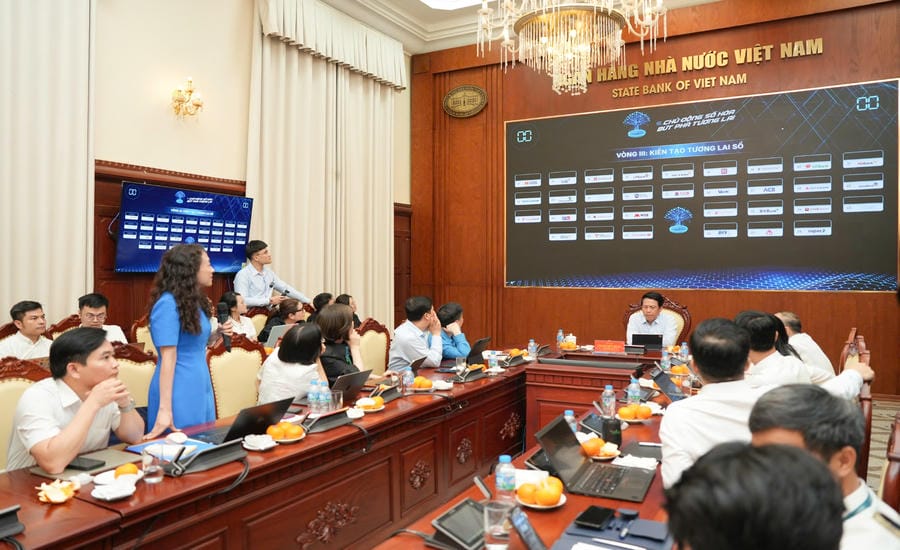 Round 3 draw results: Conquering the digital age. Photo: Huu Chanh