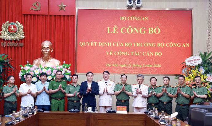 Buổi lễ trao quyết định điều động với hai Thiếu tướng diễn ra tại trụ sở Bộ Công an. Ảnh: Hiền Hà