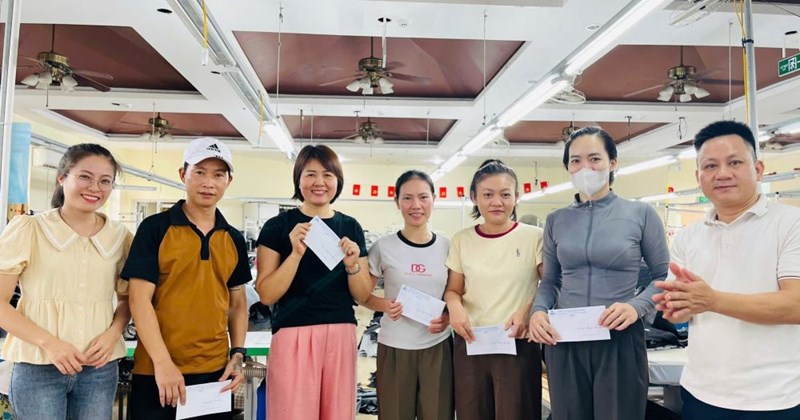 Công ty May mặc Quảng Bình vinh danh người lao động xuất sắc