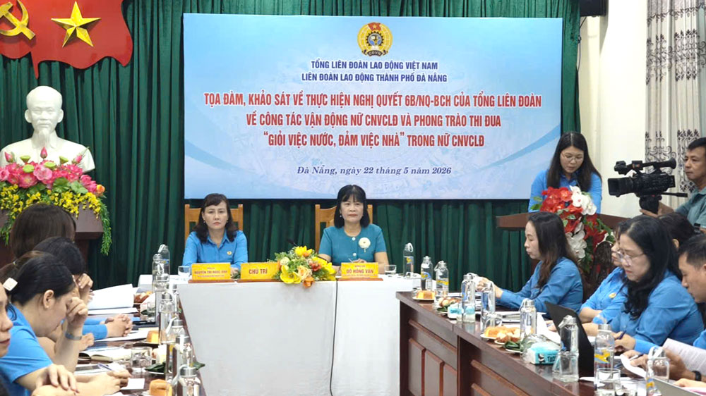 The city trade union summarizes 15 years of implementing Resolution 6B/NQ-BCH and the emulation movement "Good at state affairs, good at housework". Photo: Tuong Minh