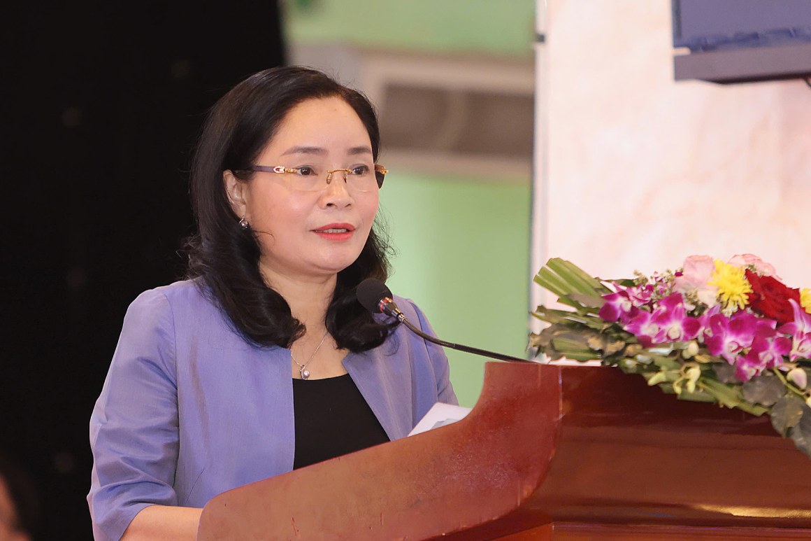 Bà Trịnh Thị Thủy - Thứ trưởng Bộ Văn hóa, Thể thao và Du lịch phát biểu tại hội nghị. Ảnh: Tạ Quang