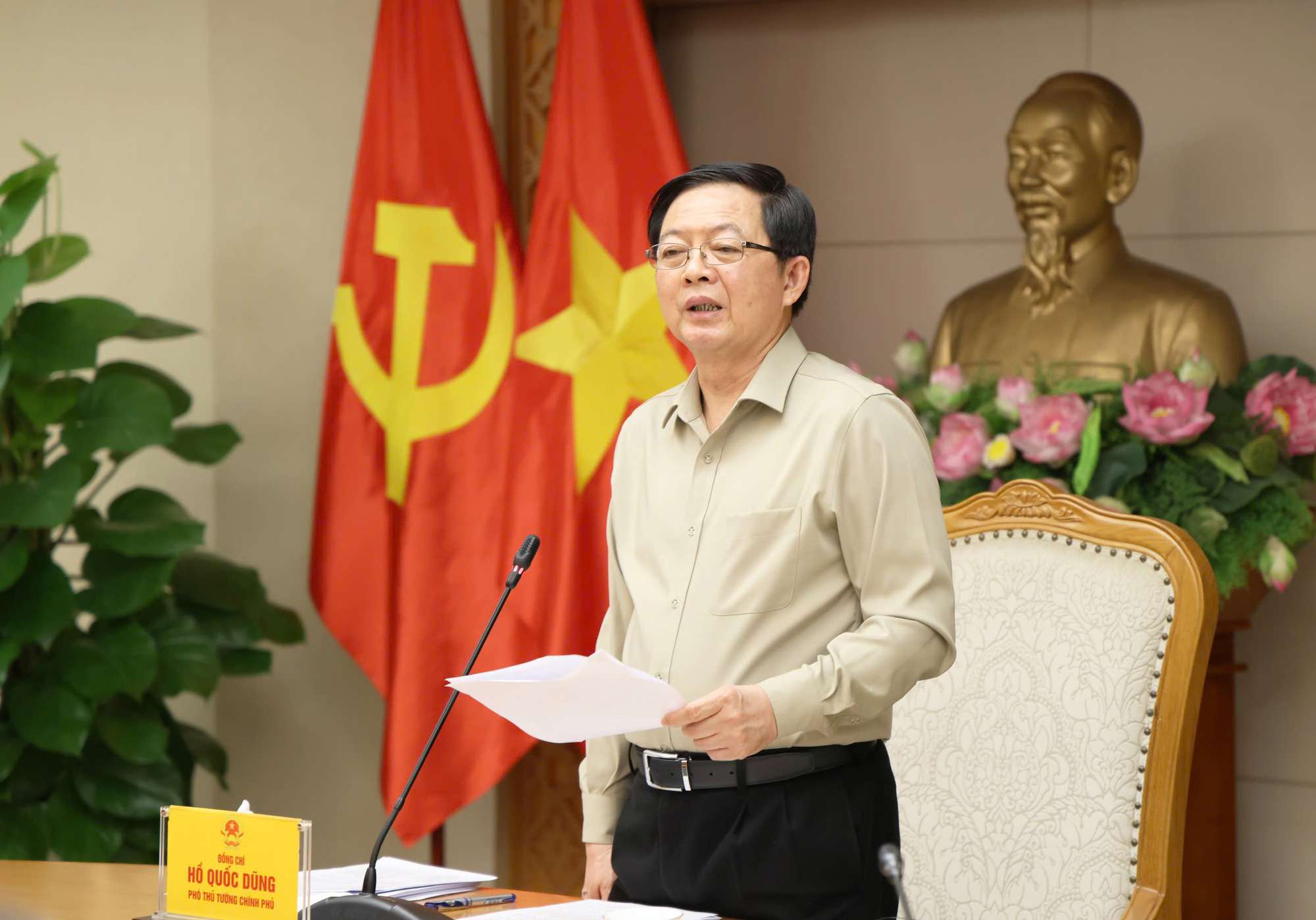 Member of the Party Central Committee, Deputy Prime Minister Ho Quoc Dung chairs a meeting on adjusting the National Land Use Plan for the period 2021-2030, vision to 2050. Photo: VGP/Gia Huy