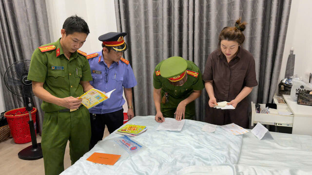 Công an Đắk Lắk vừa đấu tranh triệt phá một vụ án “Lừa đảo chiếm đoạt tài sản” đặc biệt nghiêm trọng, với số tiền chiếm đoạt hơn 300 tỉ đồng. Ảnh: Công an cung cấp