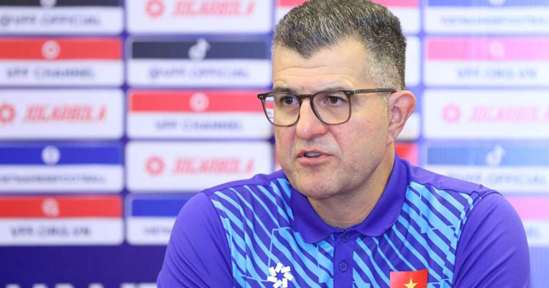HLV Cristiano Roland kỳ vọng U17 Việt Nam đóng góp cho tuyển quốc gia