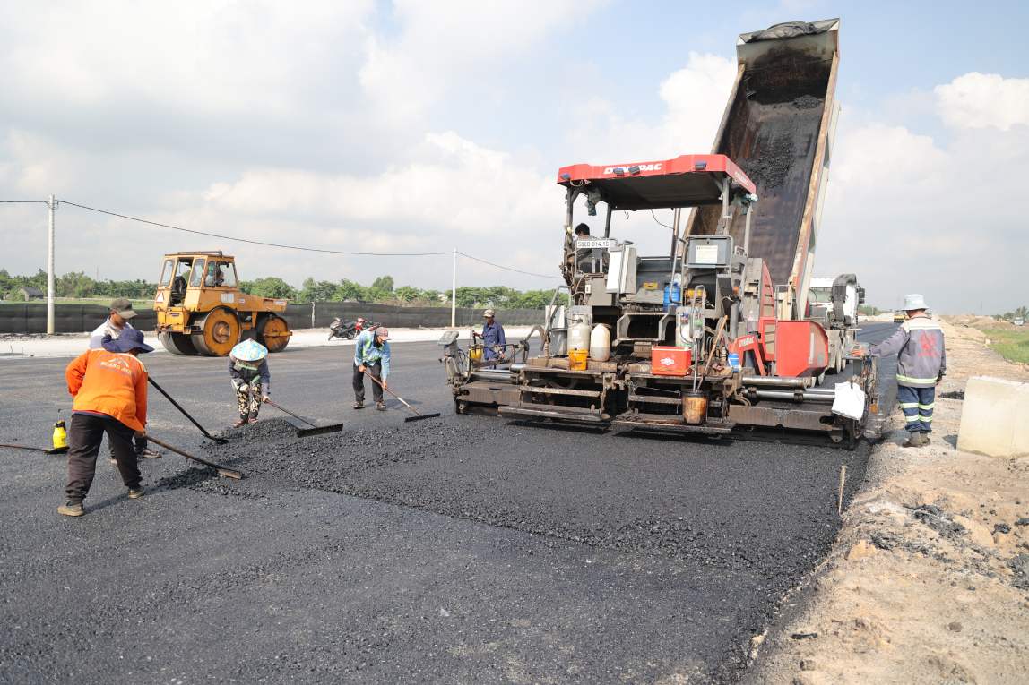 Ring Road 3 project reached 76% progress, determined to accelerate to complete on schedule. Photo: Anh Tu