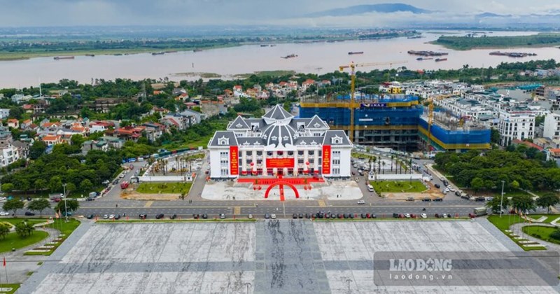 Việt Trì: Dự án 85 tỷ đồng "thay áo" Quảng trường Hùng Vương