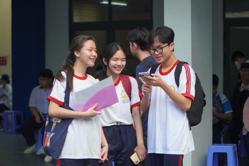 Candidates taking the entrance exam to the High School for the Gifted maintain a comfortable mentality even though the competition ratio is nearly 1/8. Photo: Ngoc Anh