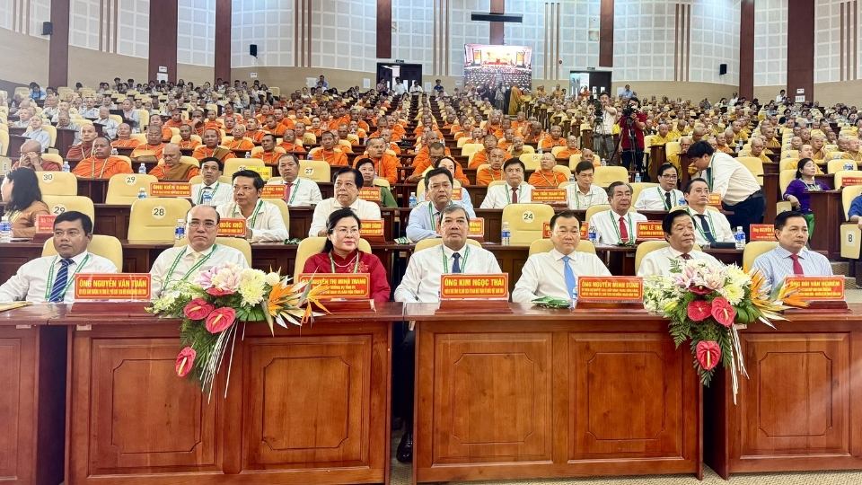 Lãnh đạo Trung ương, tỉnh Vĩnh Long và Giáo hội Phật giáo Việt Nam tỉnh Vĩnh Long tham dự Đại hội Đại biểu Phật giáo tỉnh Vĩnh Long lần thứ I, nhiệm kỳ 2026 - 2031. Ảnh: Hoàng Lộc