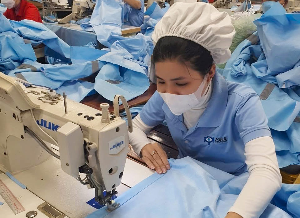Workers working at ABLE Vietnam Garment Co., Ltd. (Phu Tai Industrial Park, Quy Nhon Bac Ward, Gia Lai). Photo: Tu Oanh