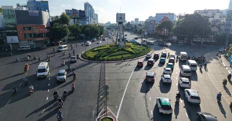 Cải tạo nút giao Điện Biên Phủ: Giảm ùn tắc, dân còn lúng túng