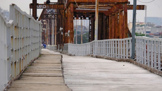 Long Bien Bridge reopens to traffic from May 27. Photo: Minh Hanh