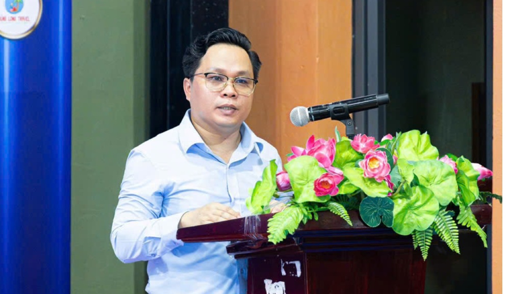 Ông Nguyễn Vũ khắc Huy, Chủ tịch Hiệp hội Du lịch tỉnh An Giang phát biểu. Ảnh: Khánh Vân