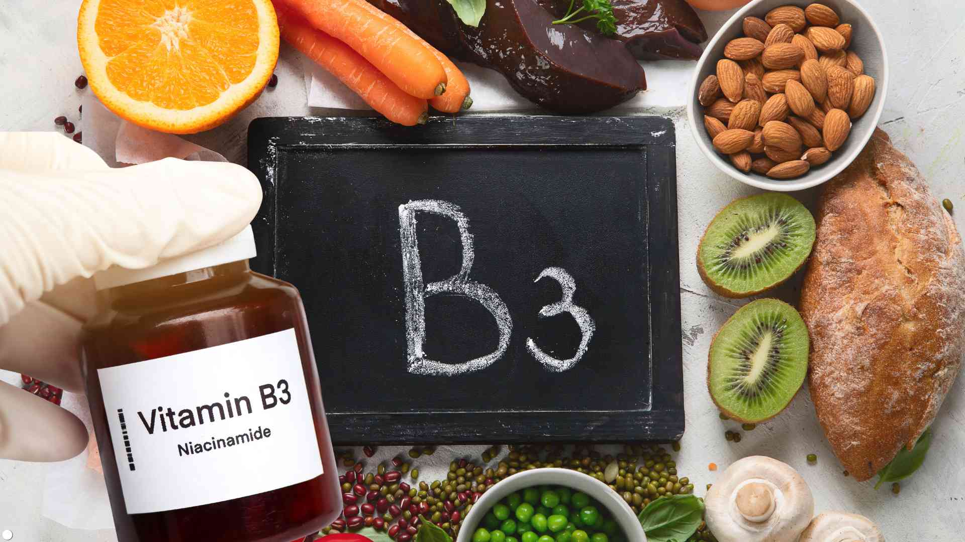 You should eat a variety of foods to supplement vitamin B3 effectively. Graphic photo: Huong Son