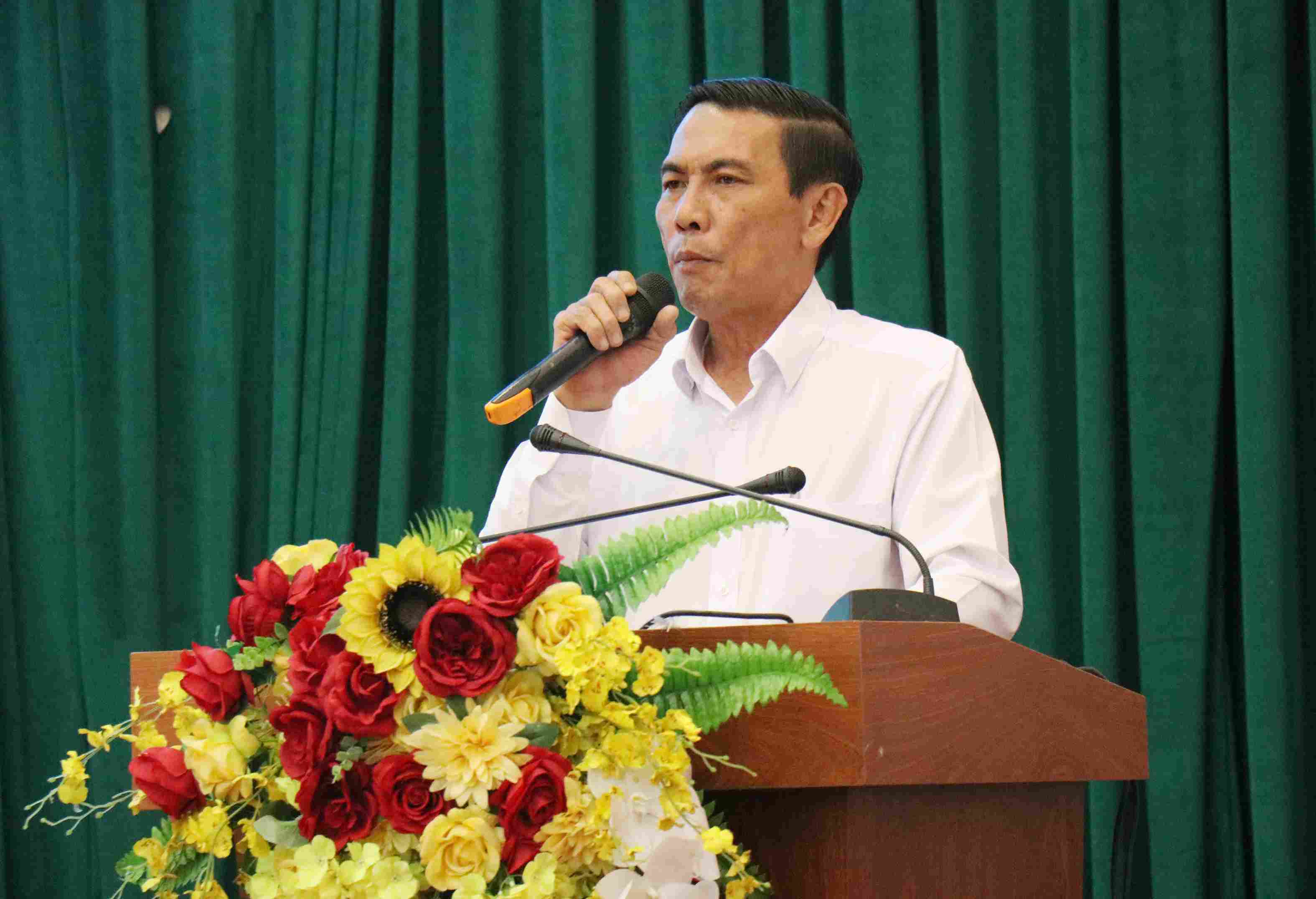 Ông Bạch Thanh Tuấn - Phó Chủ tịch Hiệp hội Cà phê - Ca cao Việt Nam phát biểu tại hội nghị. Ảnh: Thần Hy