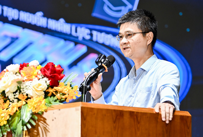  Ông Tô Hồng Nam – Phó Cục trưởng Cục Công nghệ thông tin, Bộ GDĐT. Ảnh: HUST
