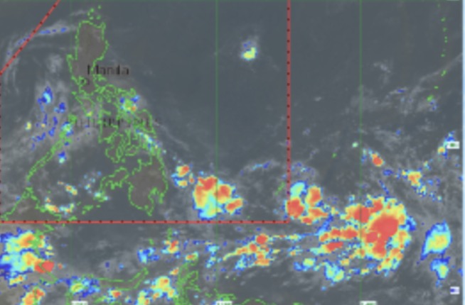 Philippine weather forecasters are monitoring 2 low pressure areas, many places in the Philippines have rain on May 24. Photo: PAGASA