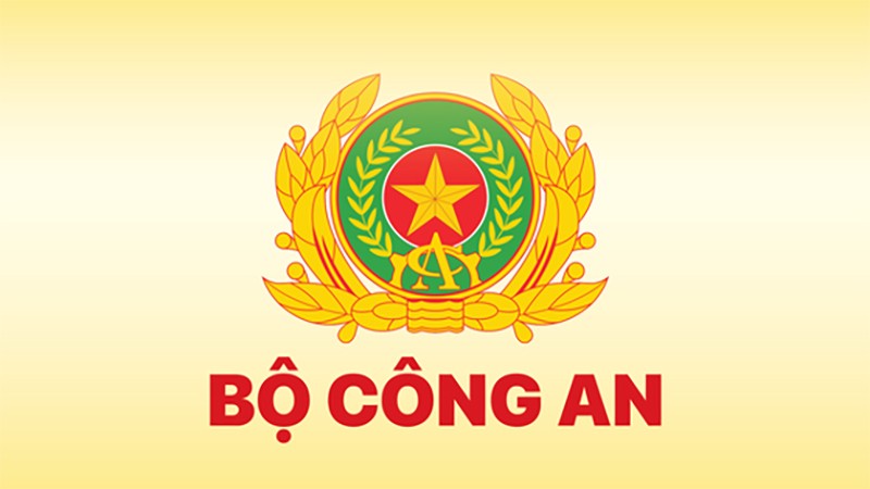 Many collectives and individuals were consulted by the Ministry of Public Security for consideration of awarding titles, medals, and certificates of merit. Photo: Ministry of Public Security