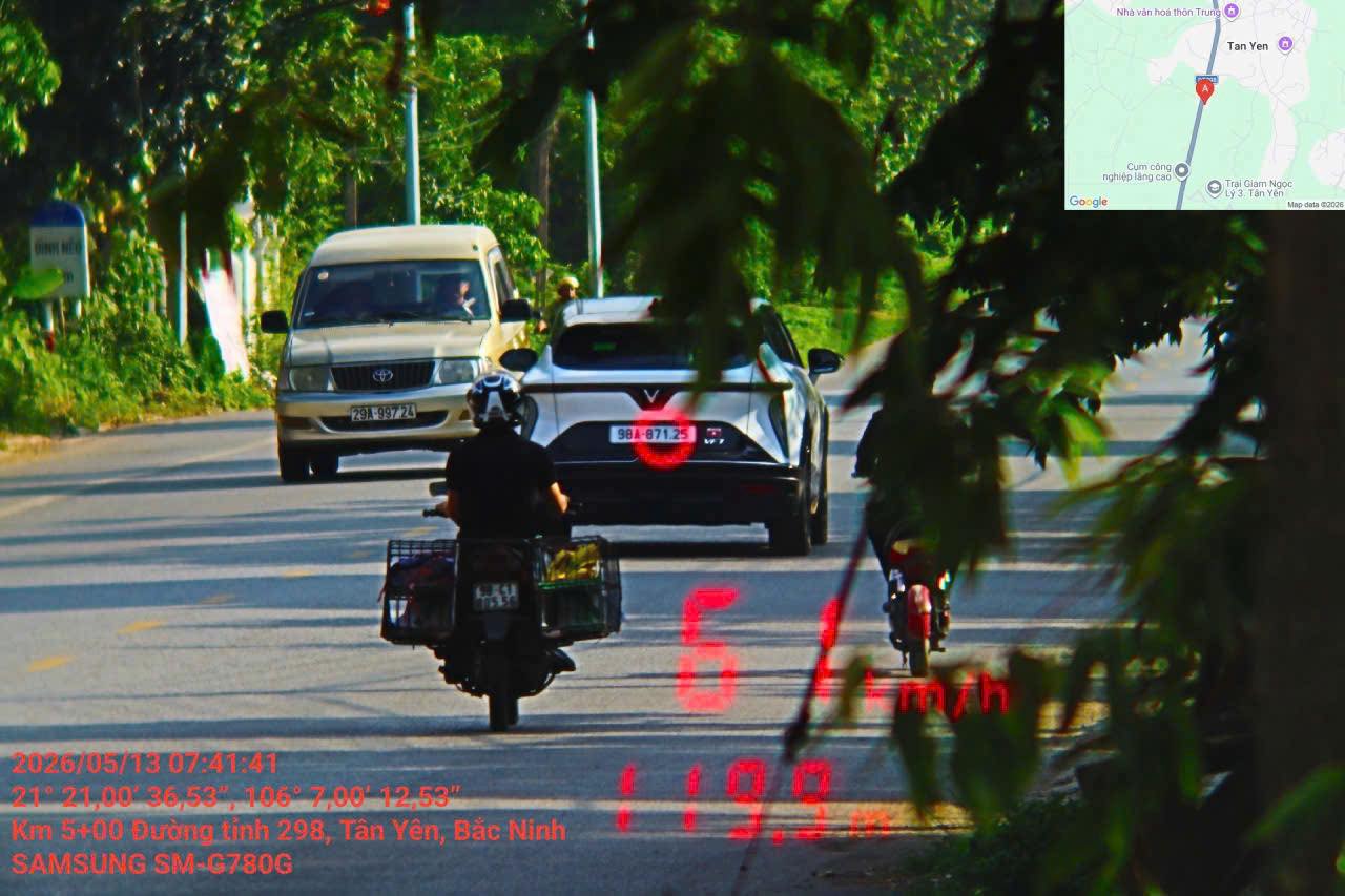 The car owner was fined in Tan Yen, Bac Ninh. Photo: Bac Ninh Traffic Police