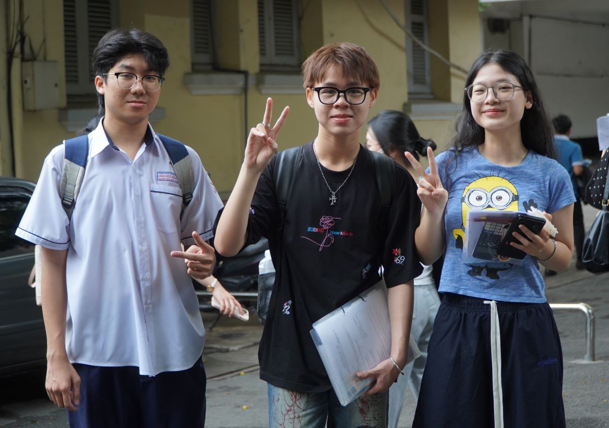 Candidates taking the 2nd round of competency assessment exam in Ho Chi Minh City. Photo: Chan Phuc