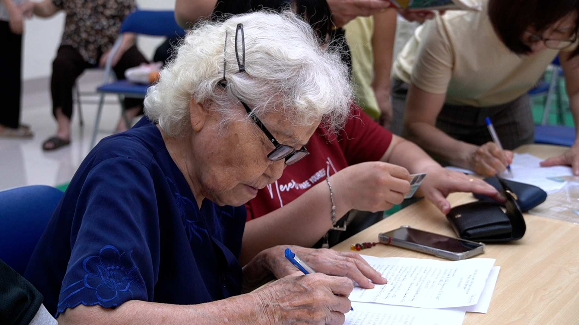 Supporting more than 700 people to certify the authorization to receive pensions.