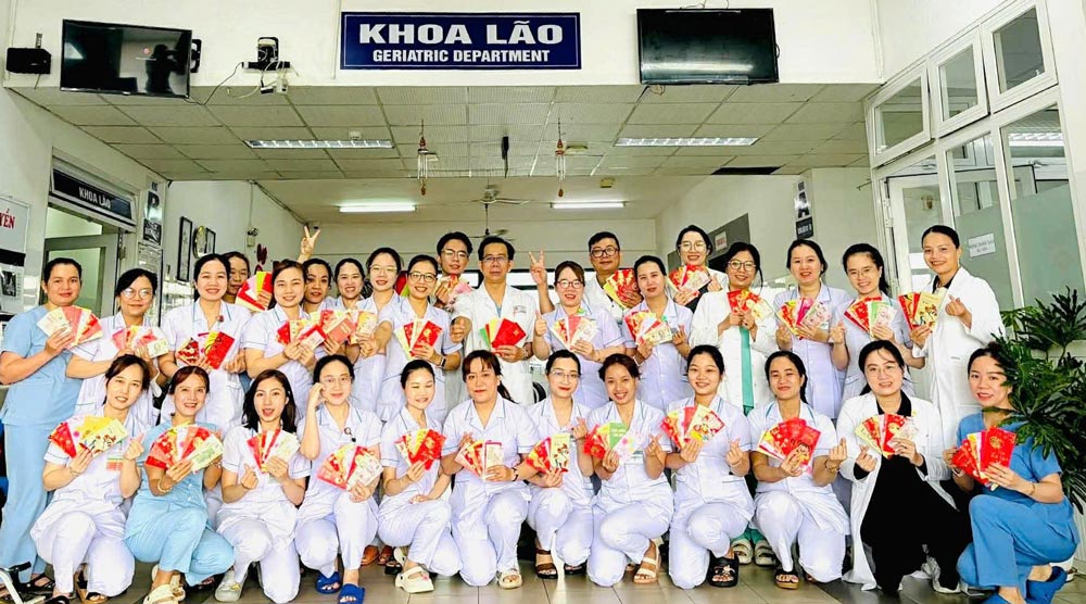 Bệnh viện Đà Nẵng hiện có gần 2.000 đoàn viên công đoàn, trong đó nữ chiếm khoảng 70%. Ảnh: Công đoàn Bệnh viện Đà Nẵng