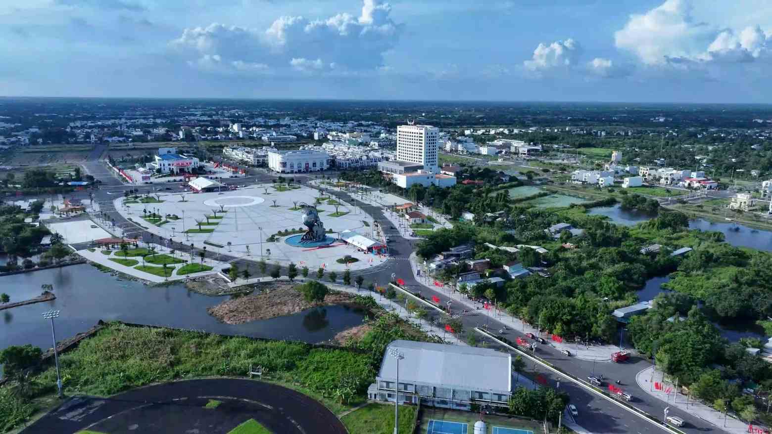 Ca Mau province calls for investment in many urban projects with a total capital of over 40,000 billion VND. Photo: Nhat Ho.